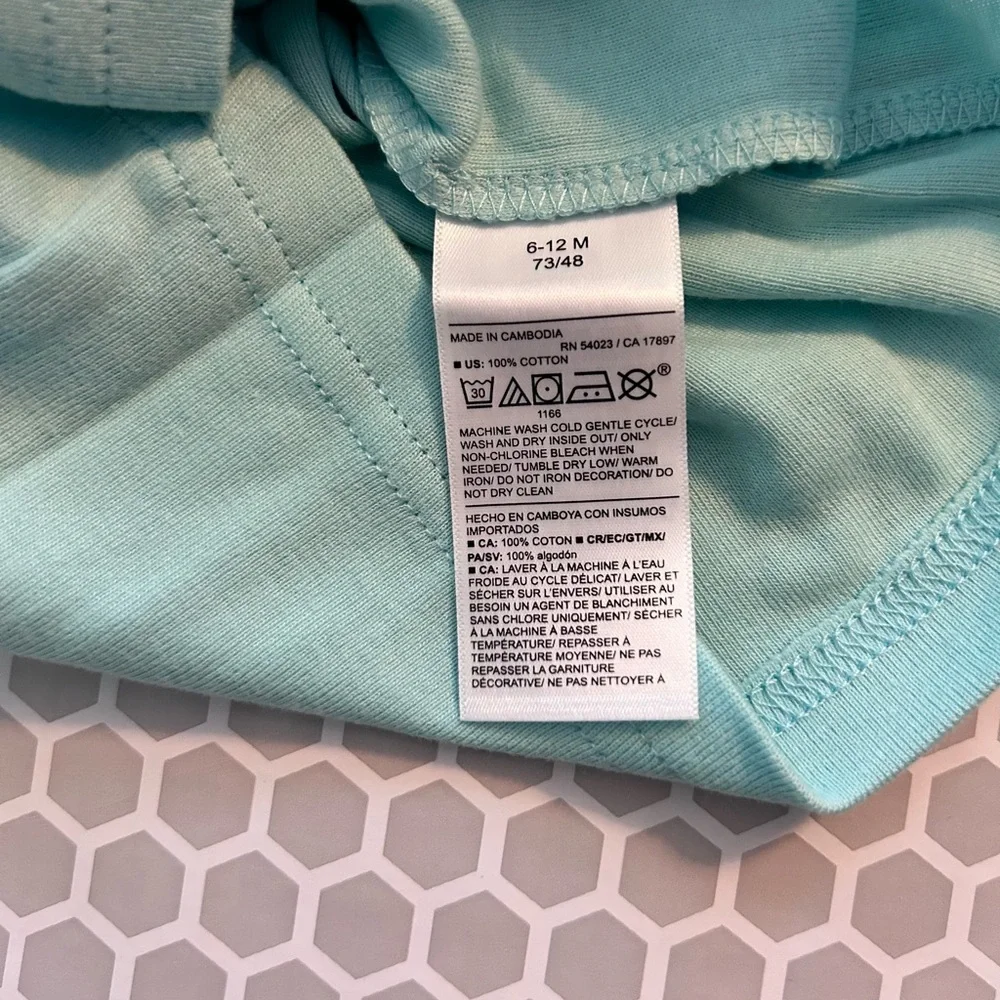 NWT Old Navy Light Blue Shark & Sea Creature Pajama Set Size 6-12M